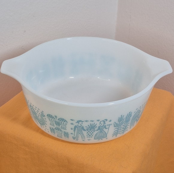 Vintage Pyrex Amish Butterprint #472 1 1/2 Pt Casserole Dish - Picture 3 of 11